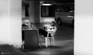 guard-sleeping_Street-Photography_Gibran-Mallick-Studio_Photo-Video-Web-Media-Design | GM CREATIVE STUDIO