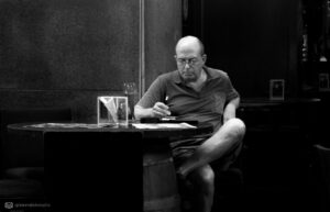 old-man-sitting-at-a-bar - GM Creative Studio black and white photography